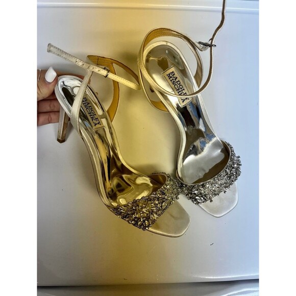 Badgley Mischka Rider Heels - Picture 2 of 6
